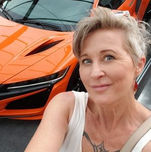 Meet your Posher, Dheana